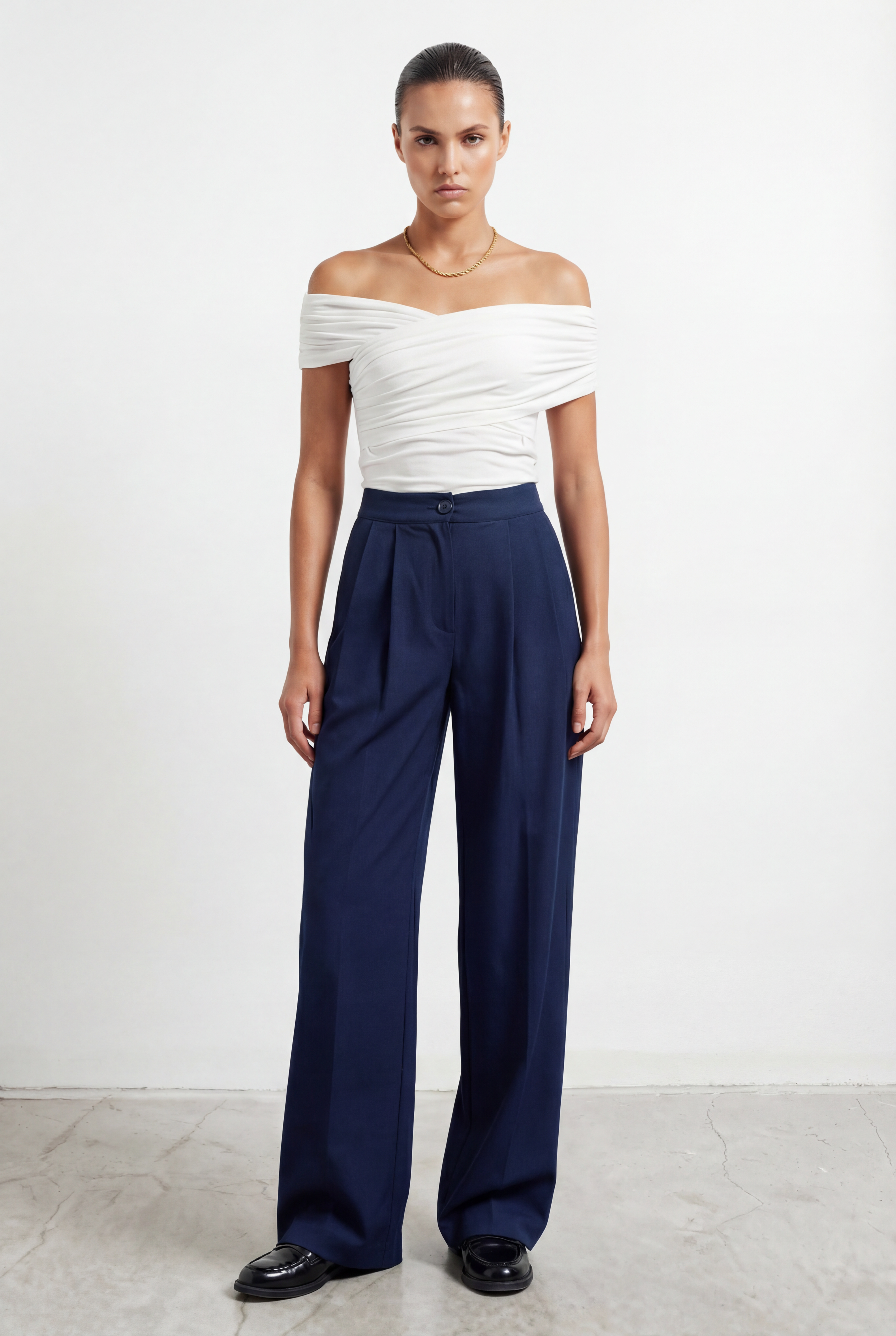 Two Pleats Straight Trousers