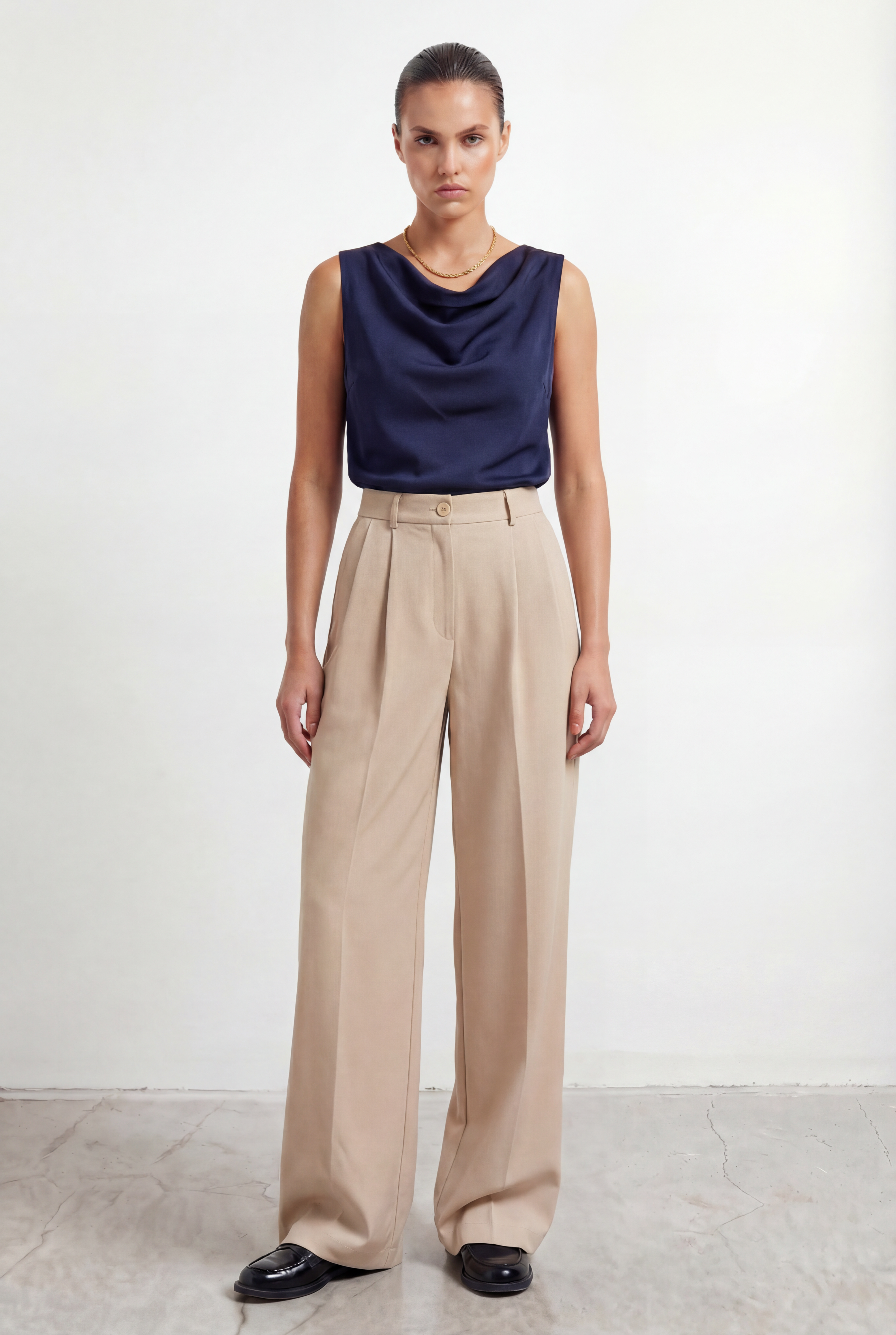 Two Pleats Straight Trousers